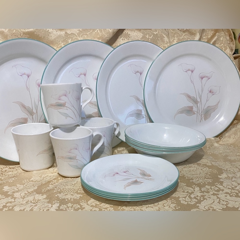Corelle “Three Dreams” China Set for 4